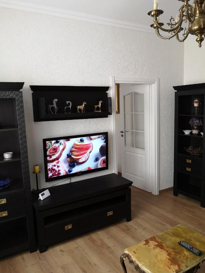 Laura's Place *
